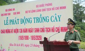 Đoàn đại biểu Cục Đào tạo và Cục B05 (Bộ Công an) dâng hương tưởng niệm Chủ tịch Hồ Chí Minh