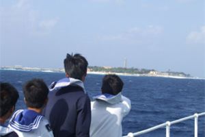 Trường Sa đất và người - Bài 1: Tiếng chim gù trên đảo