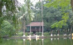 Khu Di tích Chủ tịch Hồ Chí Minh tại Phủ Chủ tịch
