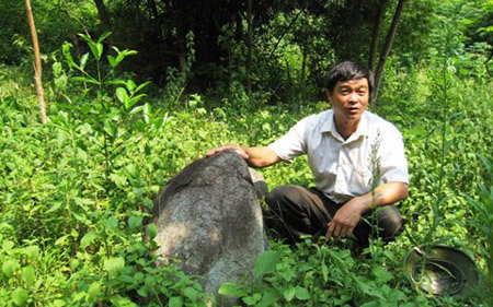 chuyen ve nhung vien da do  a4