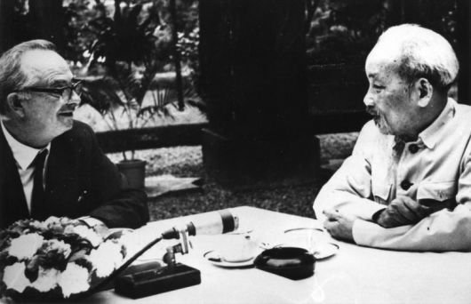 Ho Chi Minh va nhung cau chuyen ung xu ngoai giao 3